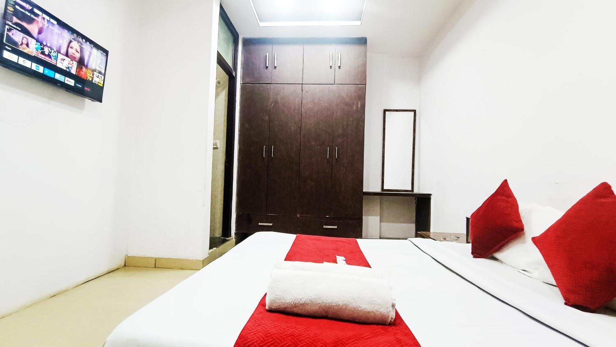 Hotel Maharaja Inn - Lajpat Nagar I 뉴델리 외부 사진